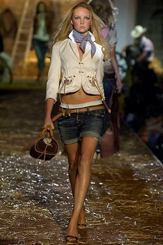 Look 12